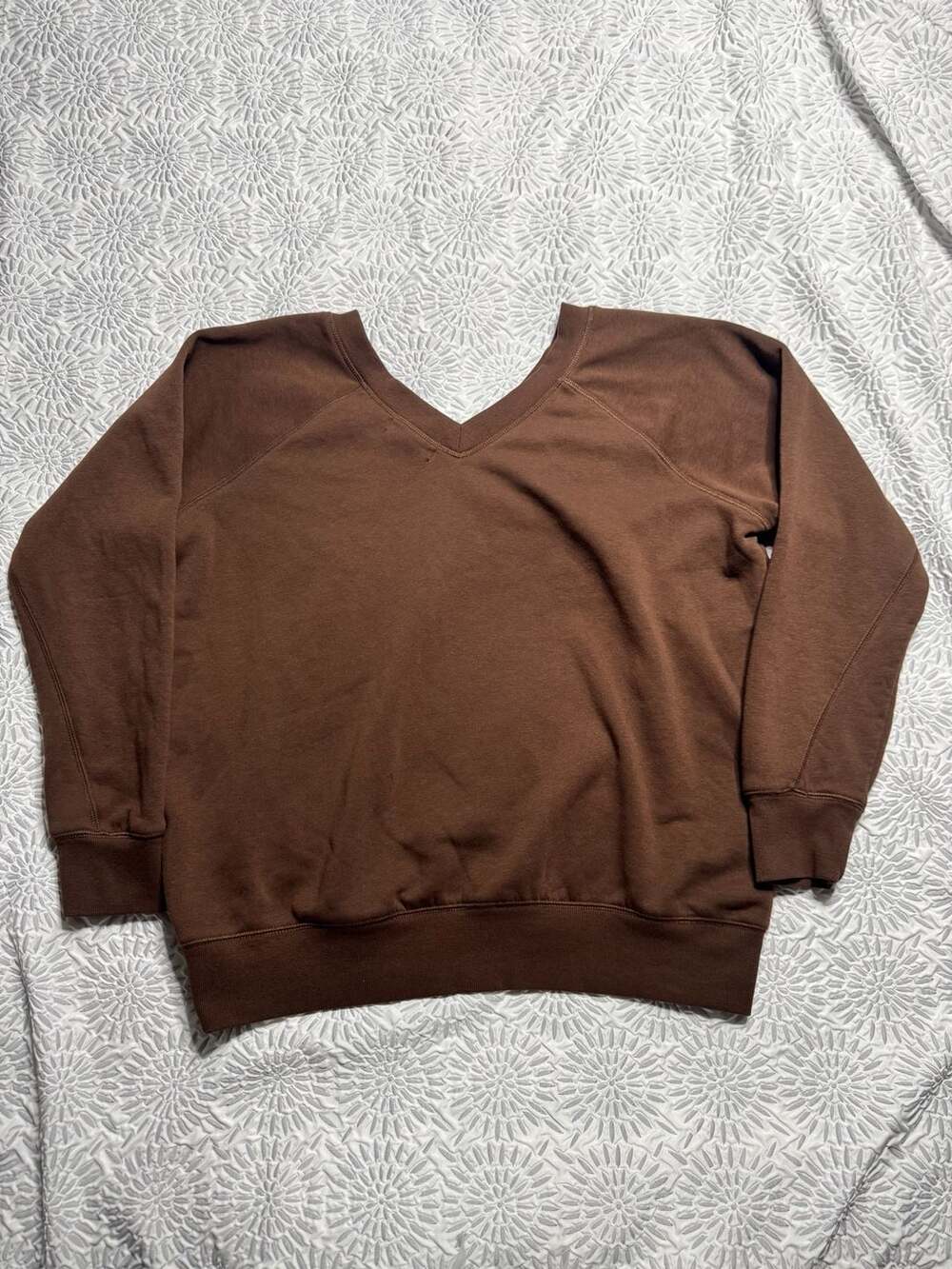 Paul Frank Brown V-Neck Sweatshirt Monkey Logo Embroidered Womens XL - Picture 6 of 9